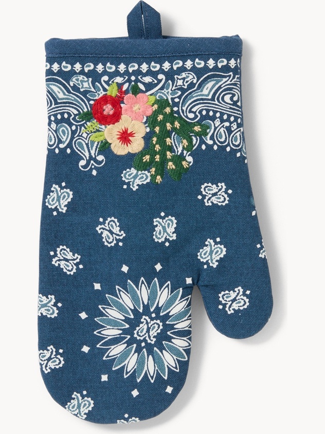 Pure cotton oven mitt with bandana print and embroidery - Discounted Price