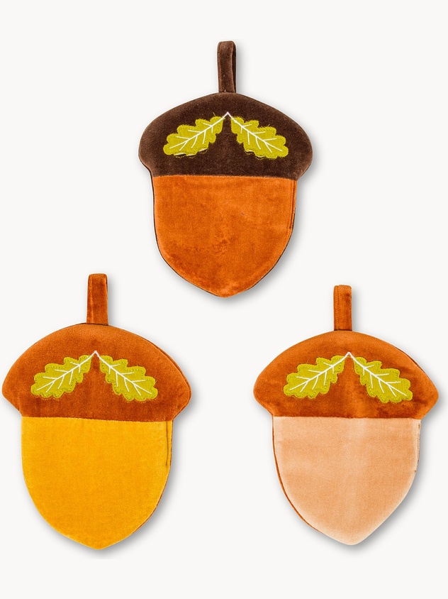 Cotton velvet acorn pot holder