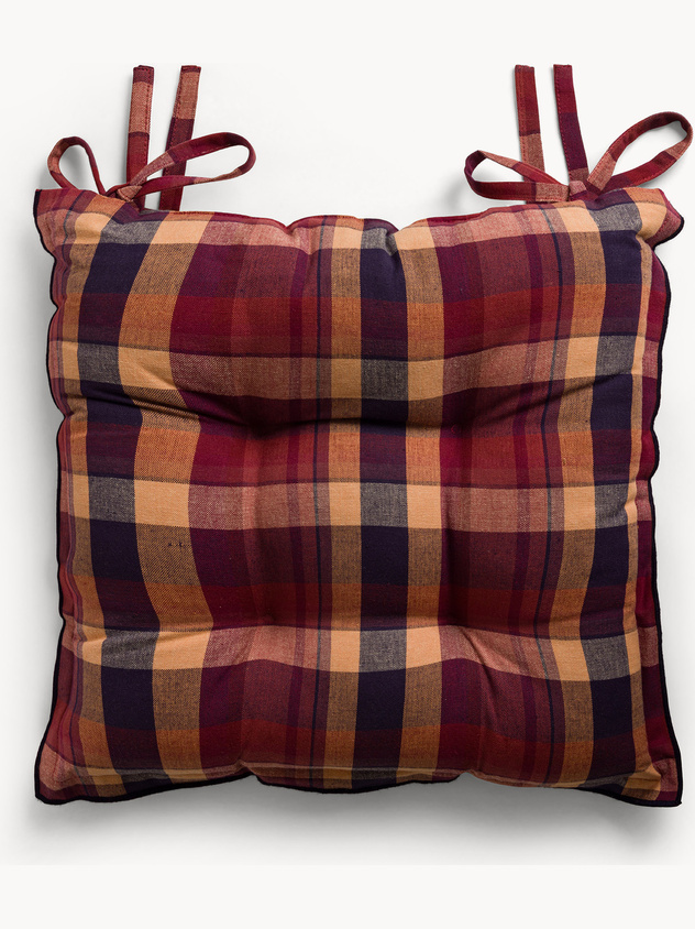 Checkered cotton seat cushion