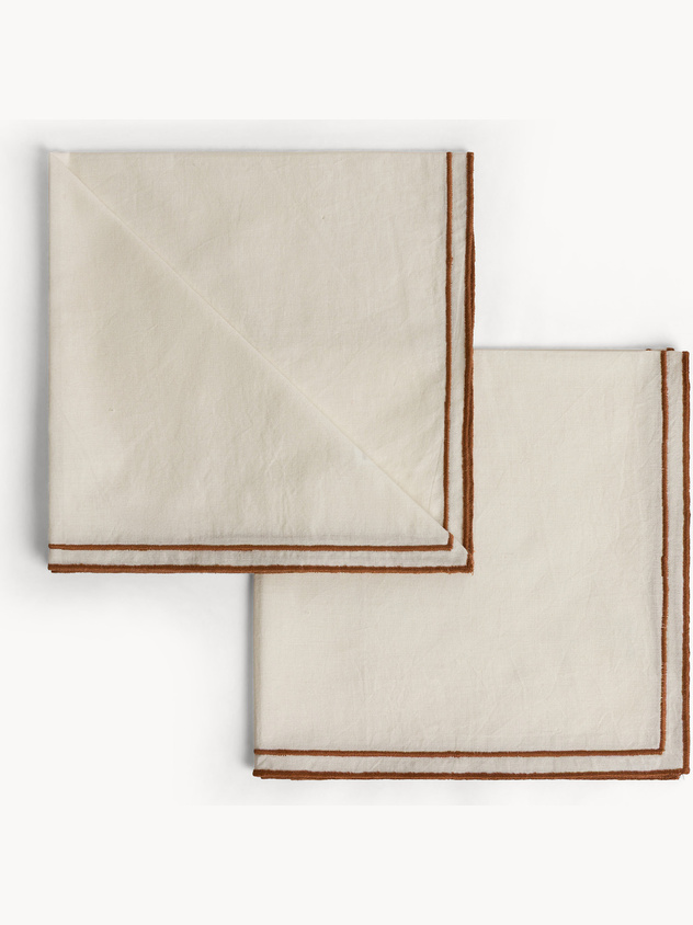 Set of 2 cotton napkins with contrasting overlock