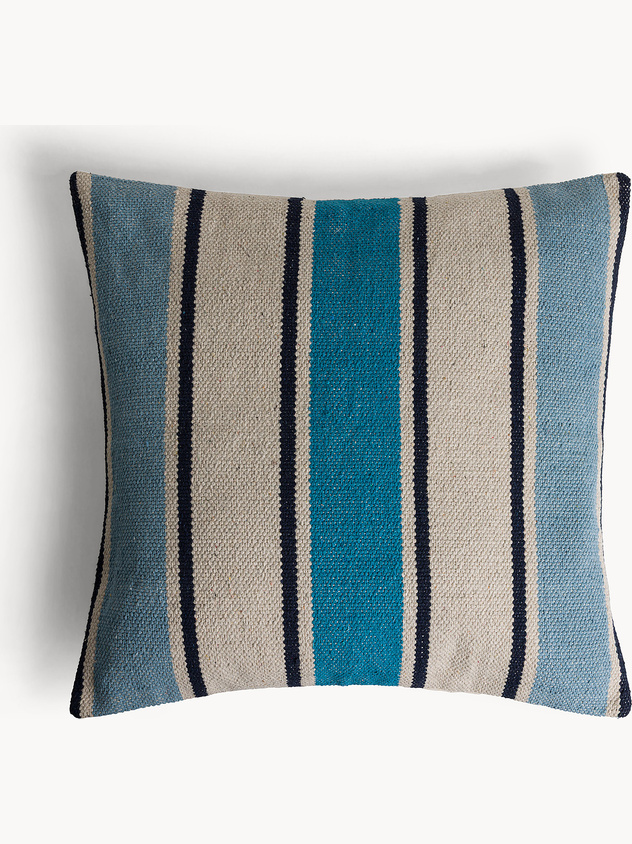 Striped woven cushion 60x60cm