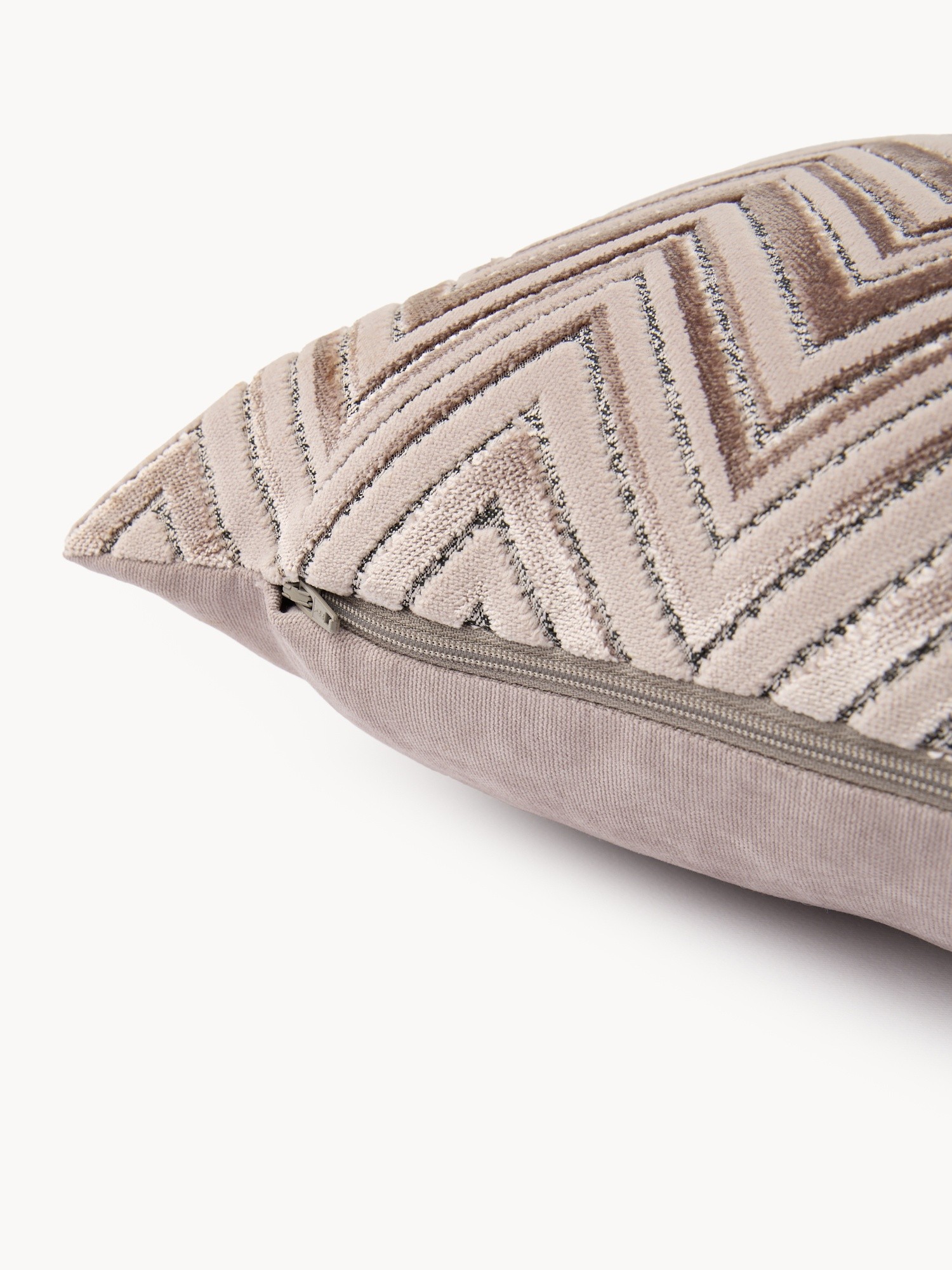 Cushion 35x55 cm in jacquard velvet with geometric pattern, Beige, large image number 3