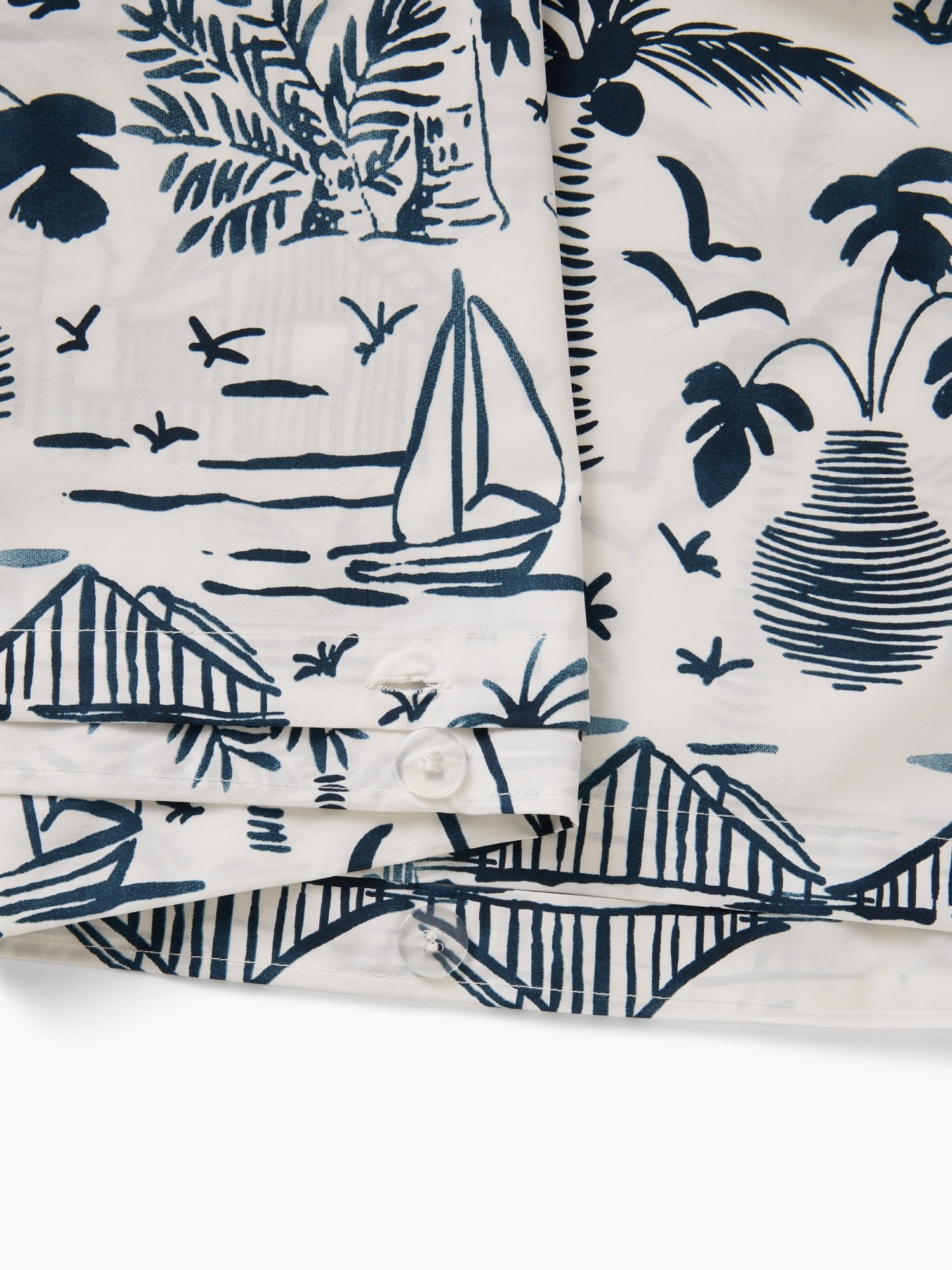 , White / Blue, large image number 2