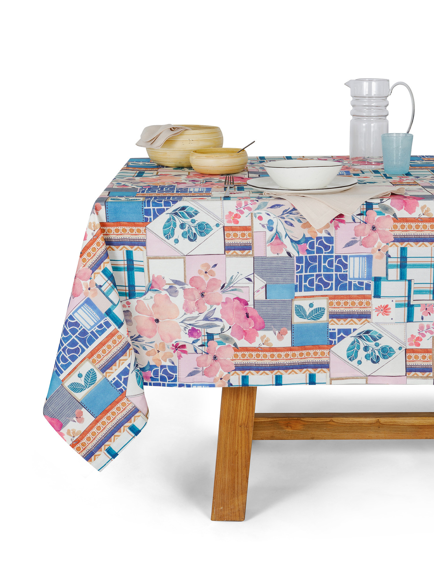 100% water-repellent cotton tablecloth with patchwork print, Multicolor, large image number 0