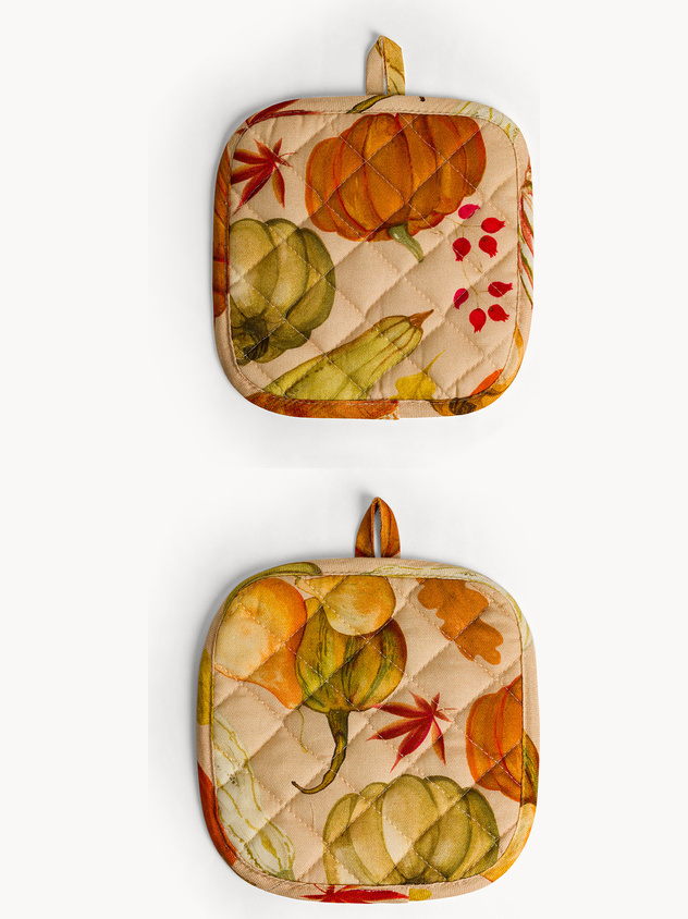 Set of 2 pure cotton panama pot holders with pumpkin print