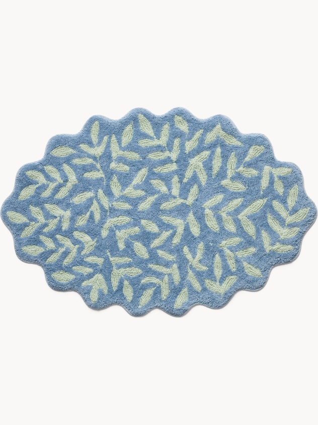 Shaped tufted cotton bath mat