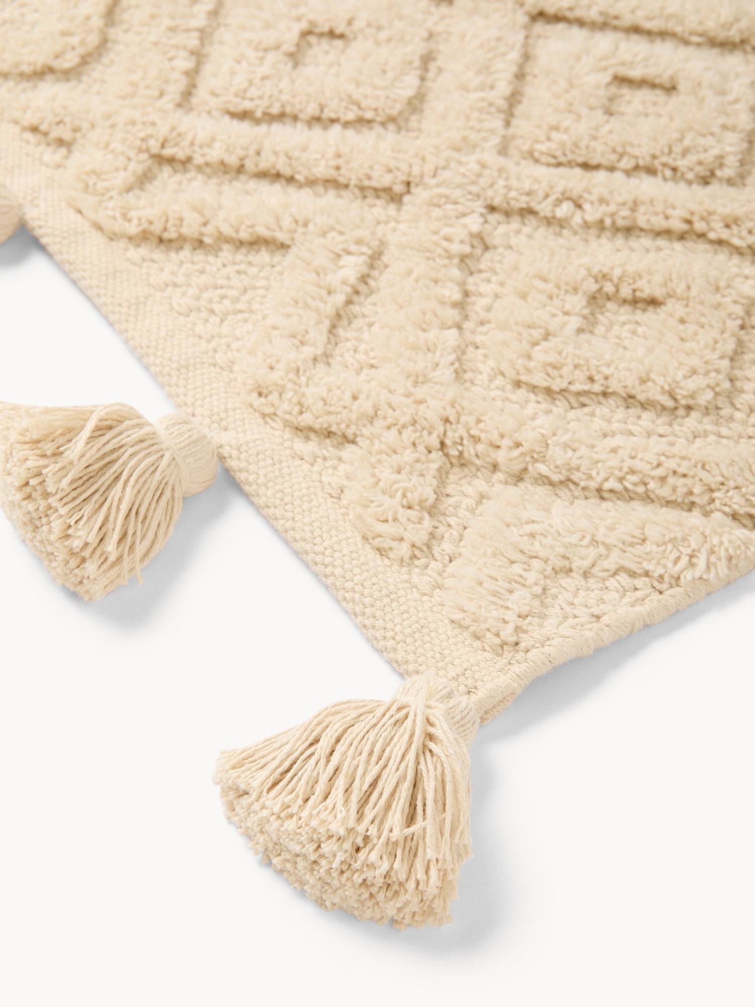 Tufted rug with geometric pattern and tassels - Discounted Price, Beige, large image number 1