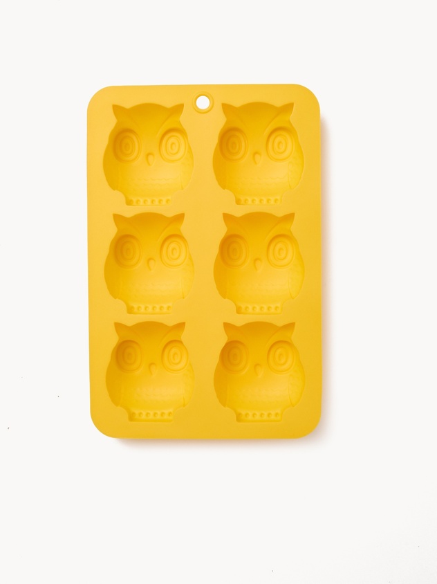 Owl-shaped silicone mold