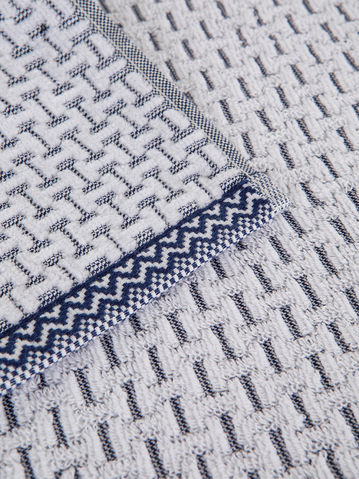 Asciugamano cotone velour motivo intreccio, Blu, large image number 2