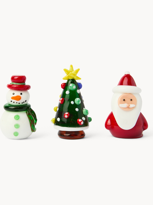 Small glass Christmas decoration with gift box