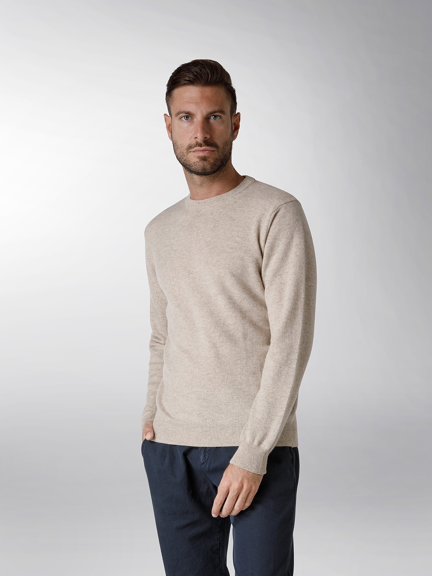 Coin Cashmere - Crewneck sweater in pure cashmere, Beige, large image number 1