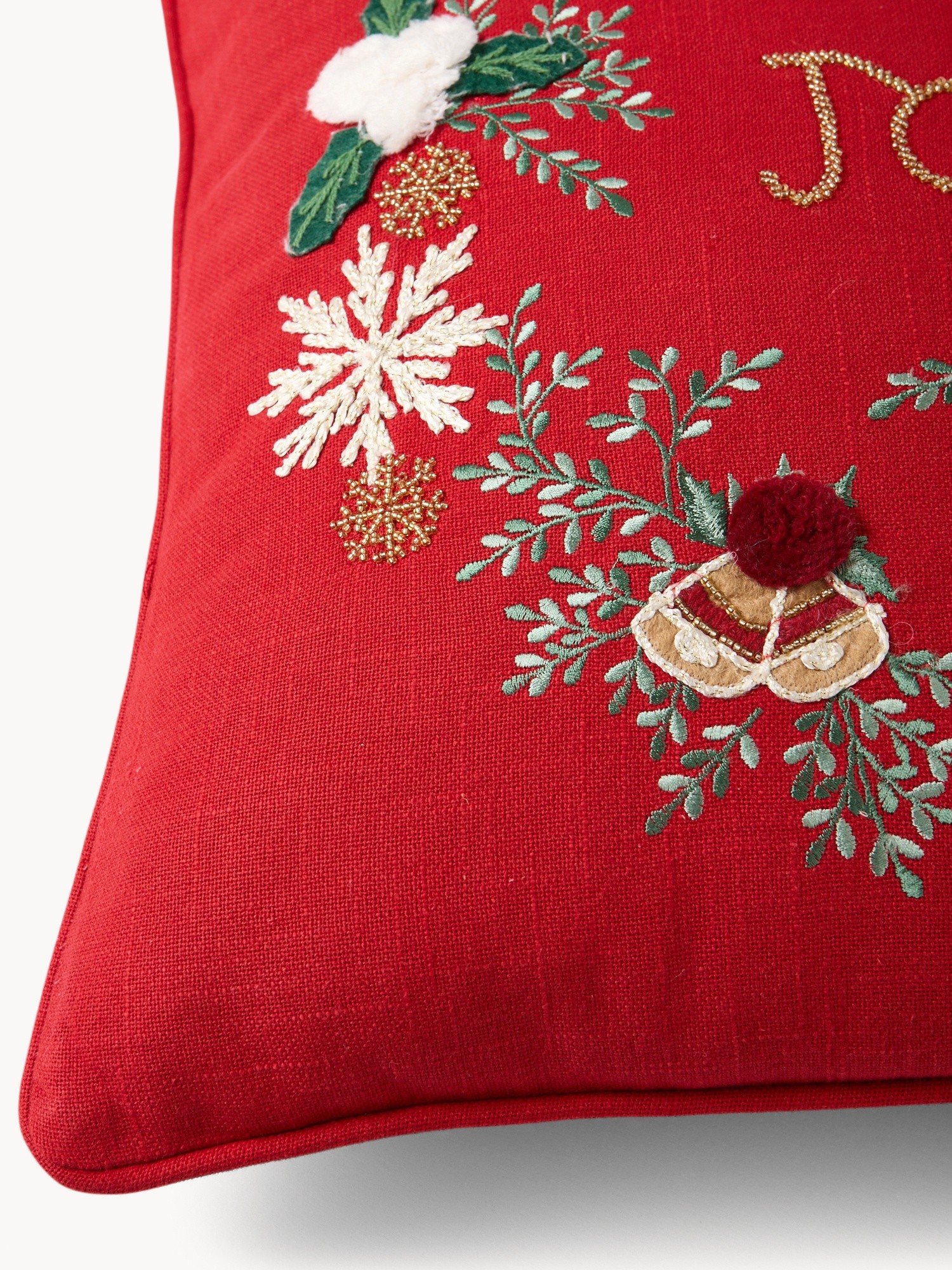 45x45 cm pillow with wreath embroidery, Red, large image number 2