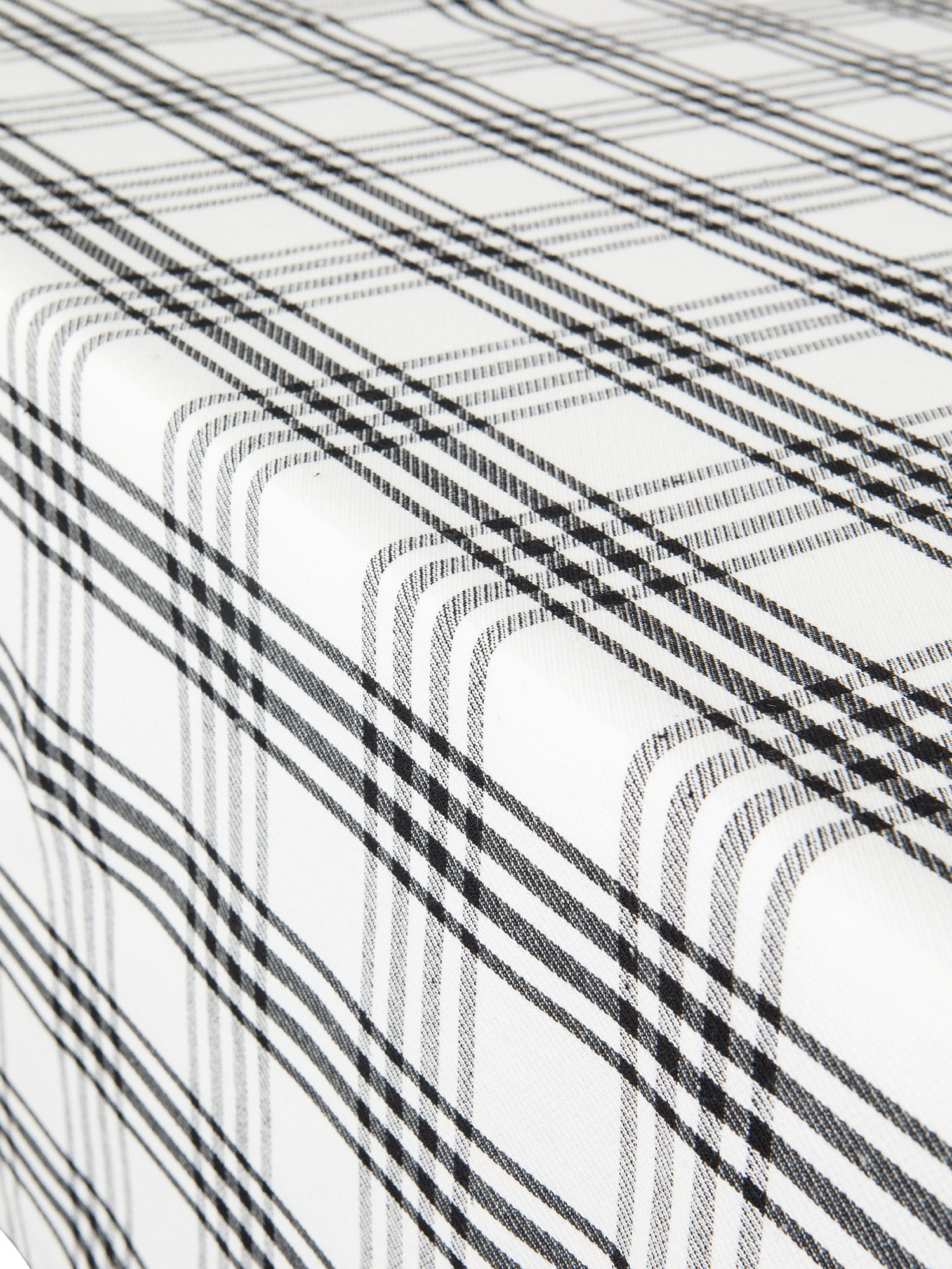 Yarn-dyed cotton tablecloth with check pattern, White, large image number 1