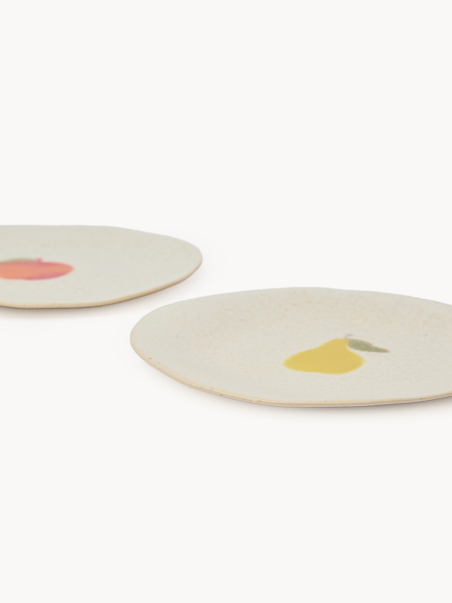 Ceramic saucer with fruit motif, Crema, large image number 0