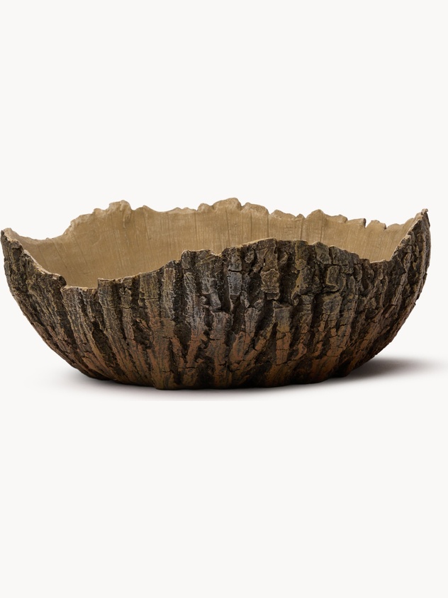 Bark-effect polyresin centerpiece