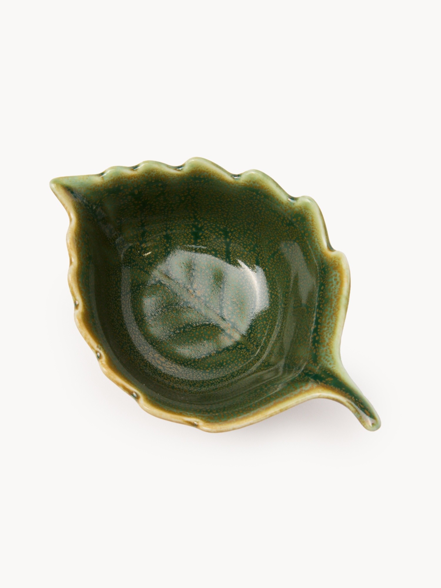 Porcelain bowl in the shape of a leaf, Green, large image number 1