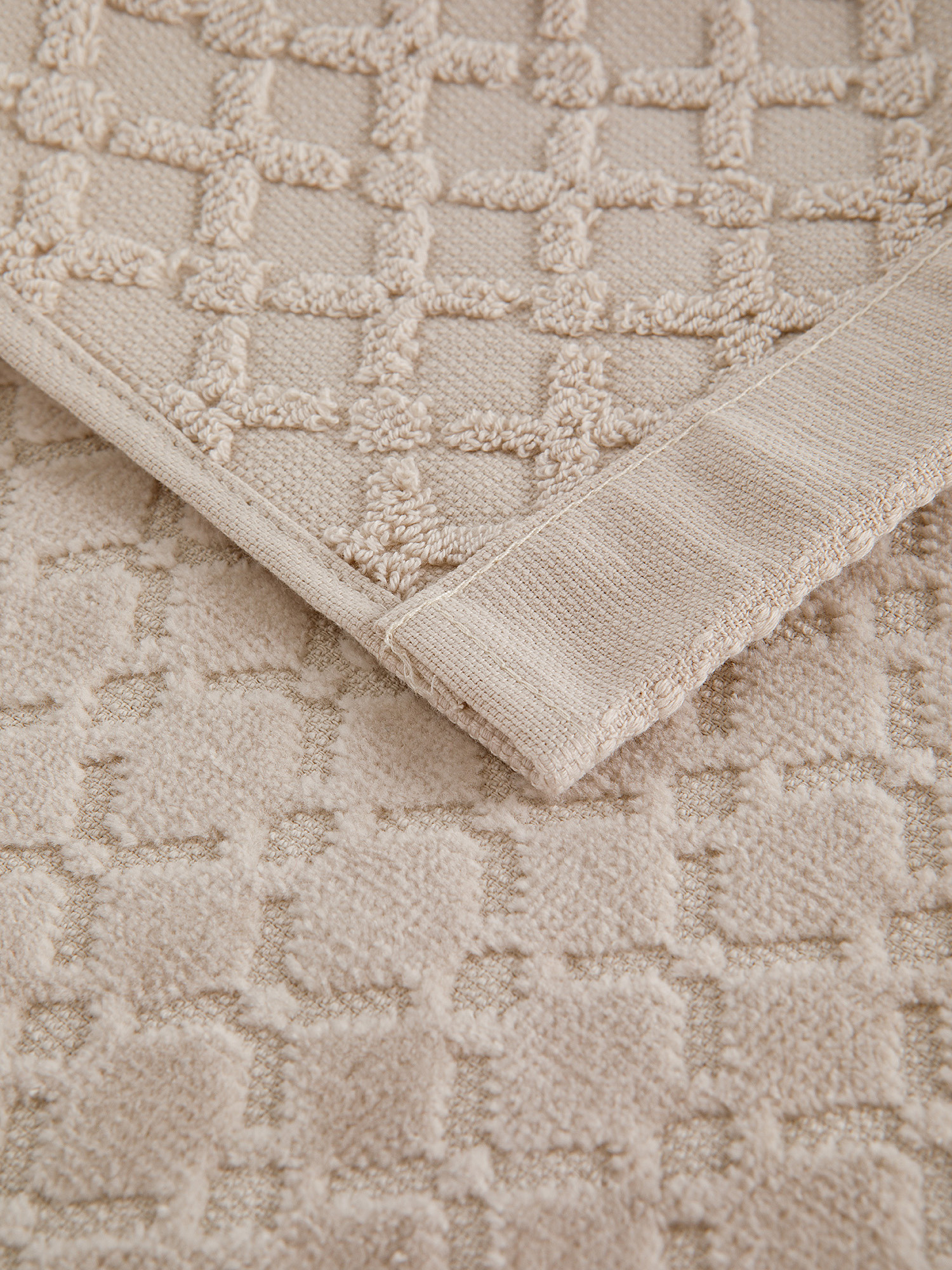 Cotton velor towel with flower motif, Beige, large image number 2