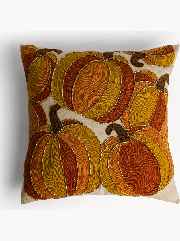 45x45 cm cotton cushion with embroidery and tassels