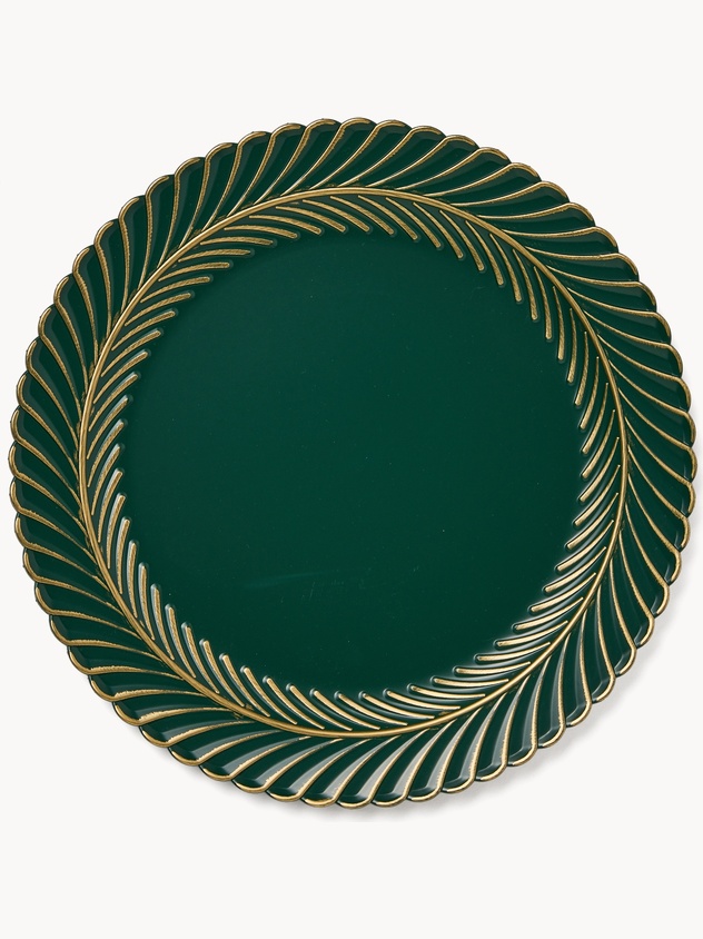 Round charger plate with a decorative edge