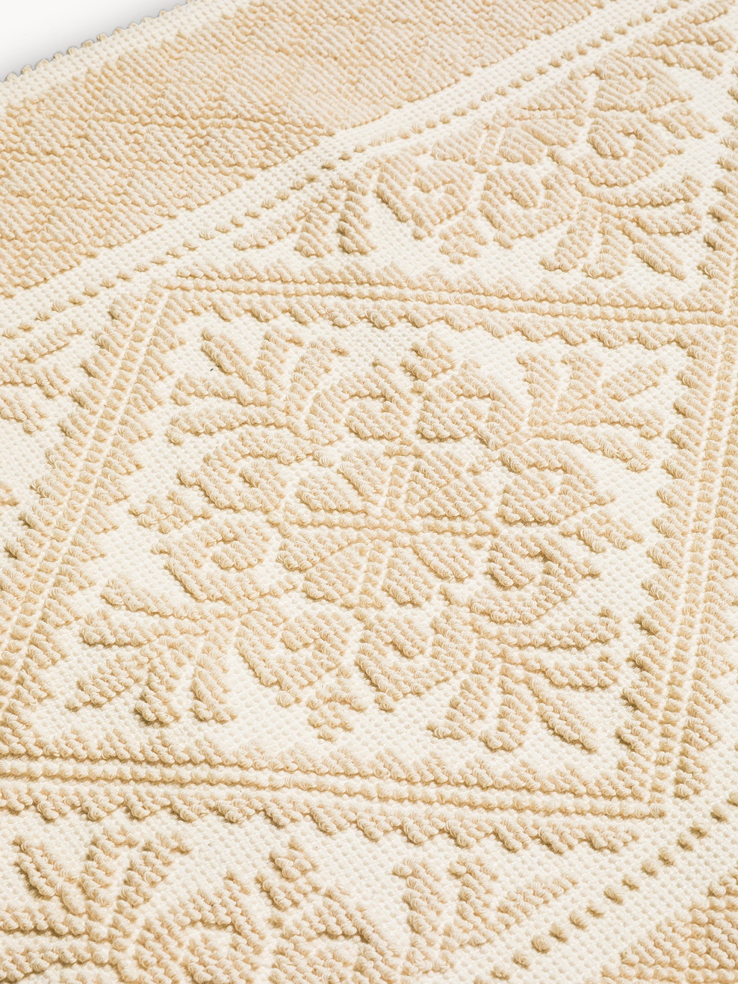 , Ivory, large image number 1