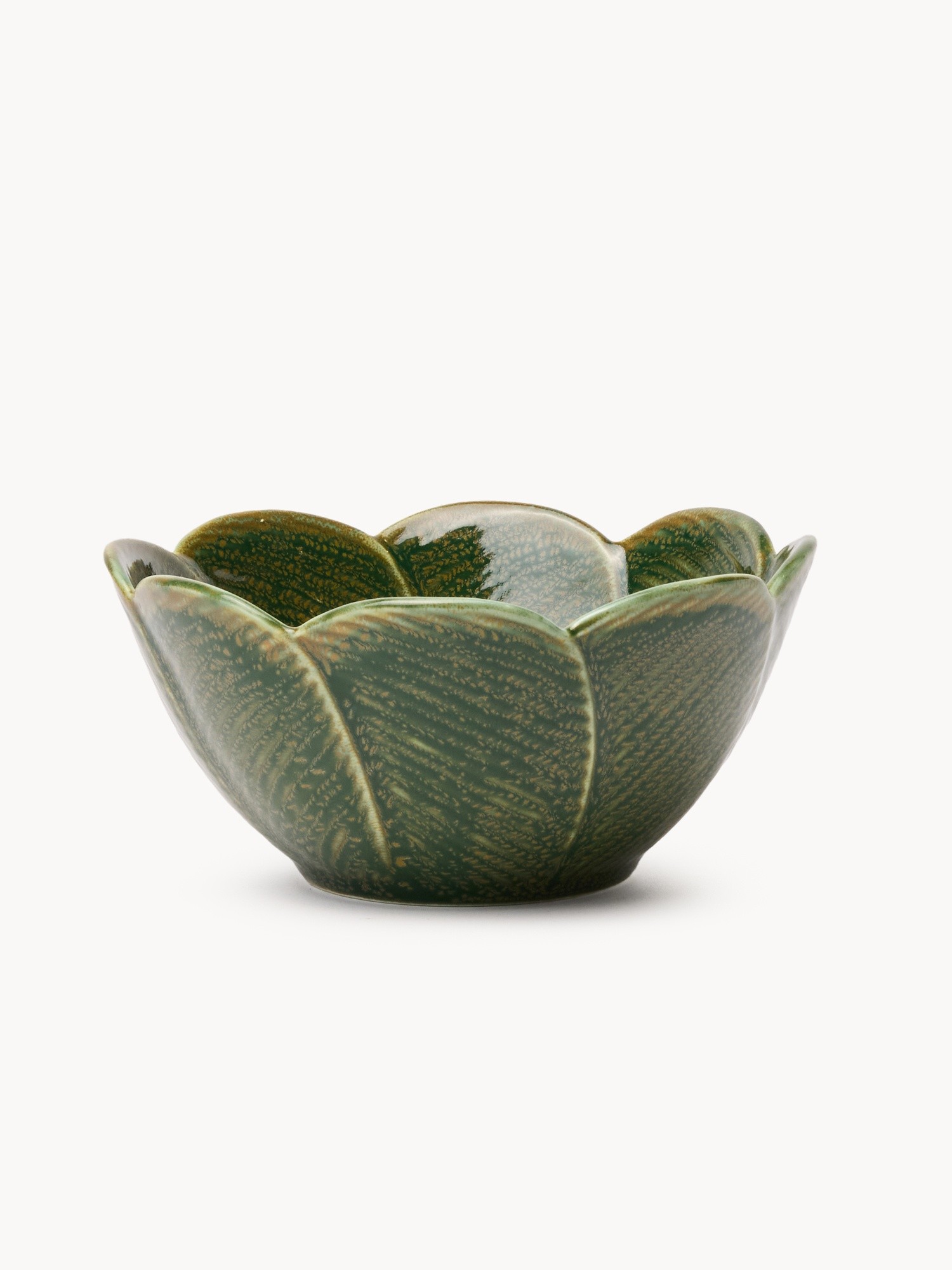 Porcelain bowl in the shape of a flower, Green, large image number 0