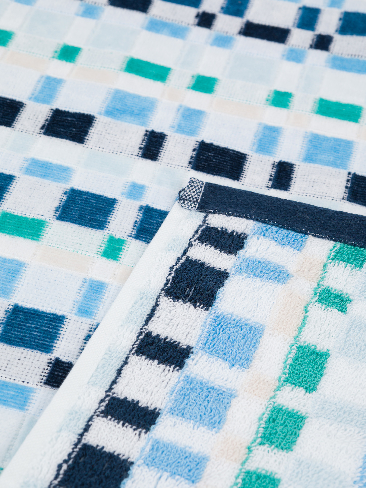 Asciugamano cotone velour motivo mosaico, Azzurro, large image number 2