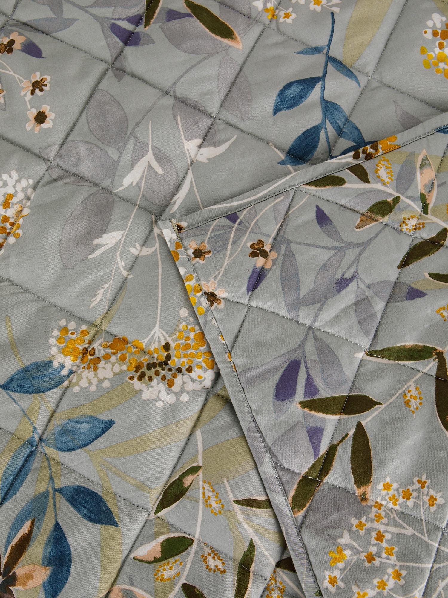 Trapunta raso di cotone motivo a fiori, Grigio, large image number 1
