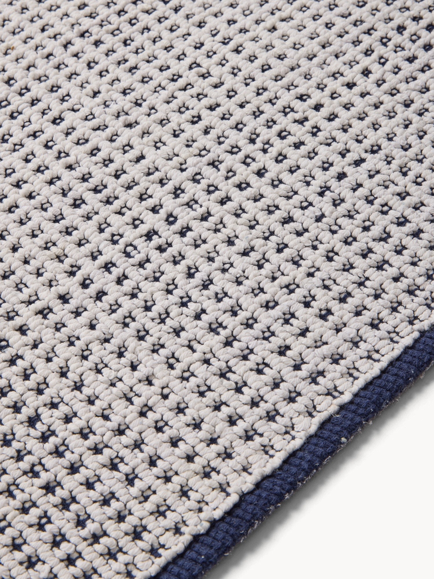 Shaped tufted cotton bath mat, White / Blue, large image number 1