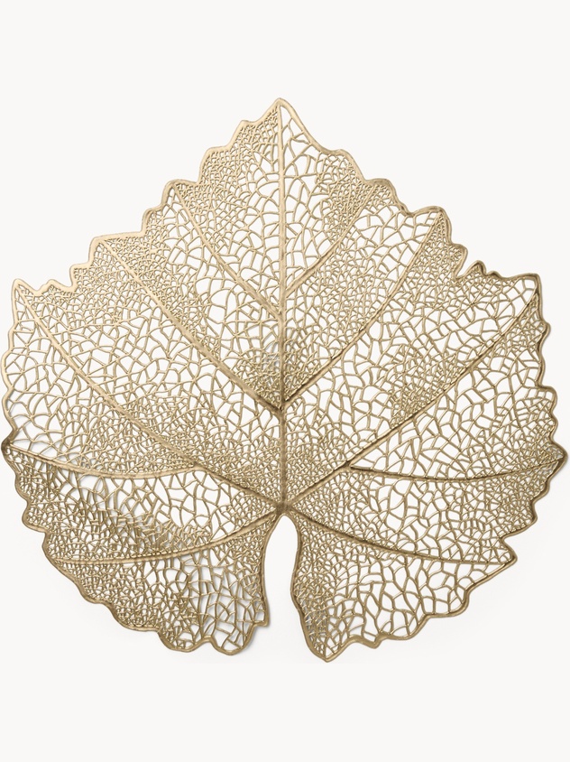 Plastic placemat with flower motif