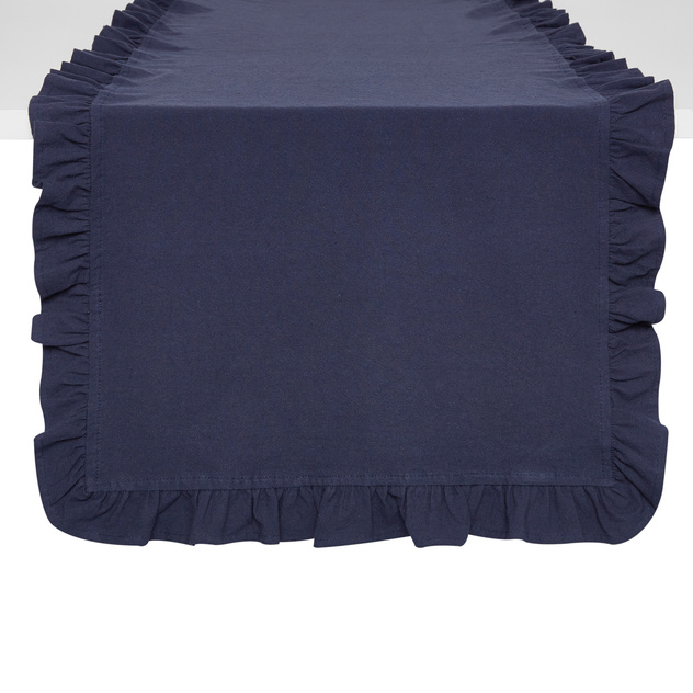 Table runner in 100% garment-washed cotton with flounced trim