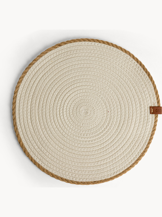 Placemat with woven edge