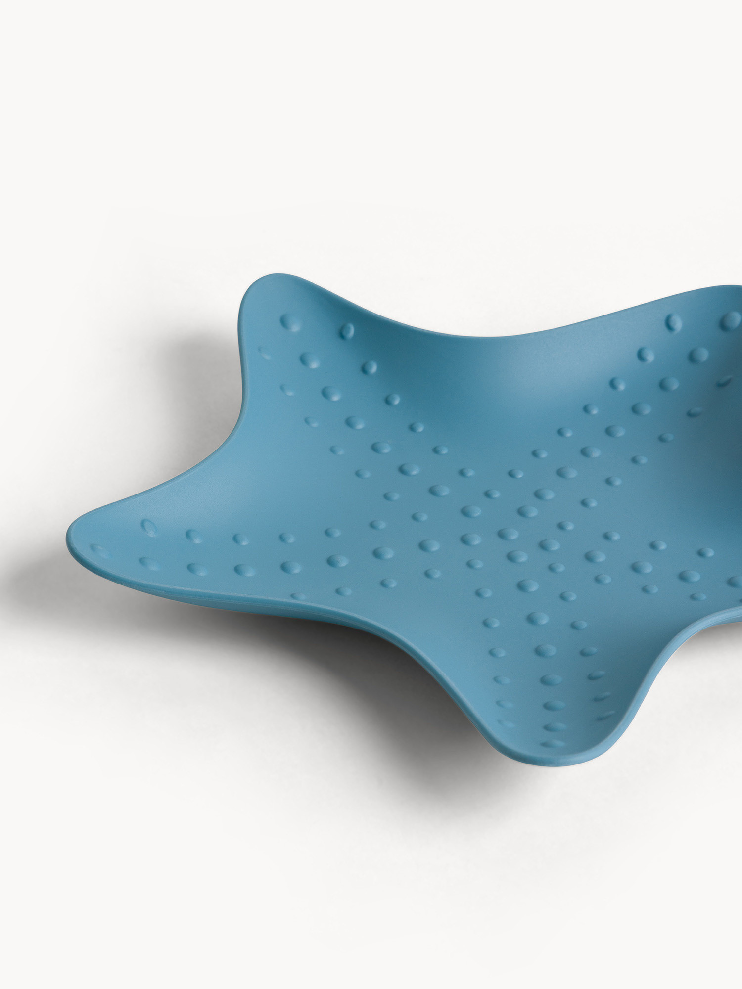 Star-shaped plastic saucers, Transparent, large image number 1