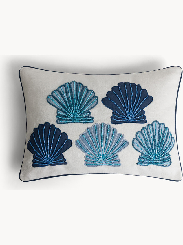Seashell pattern cushion 35x50cm
