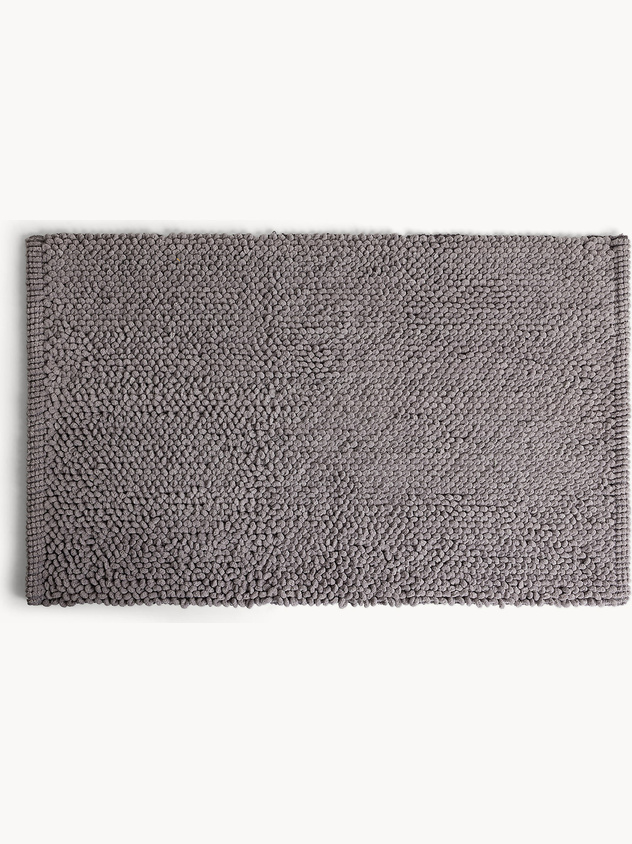 Shaggy chenille bath mat