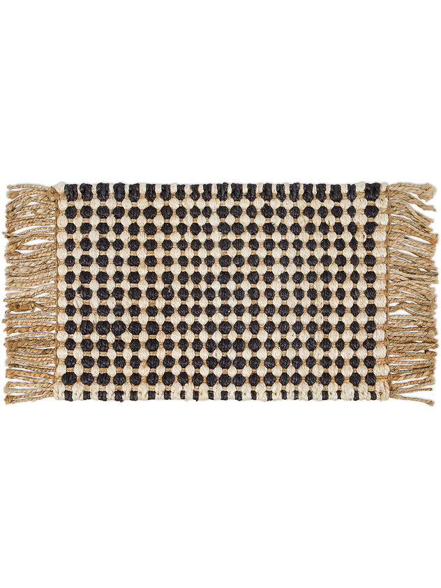 120x180 carpet with geometric pattern.