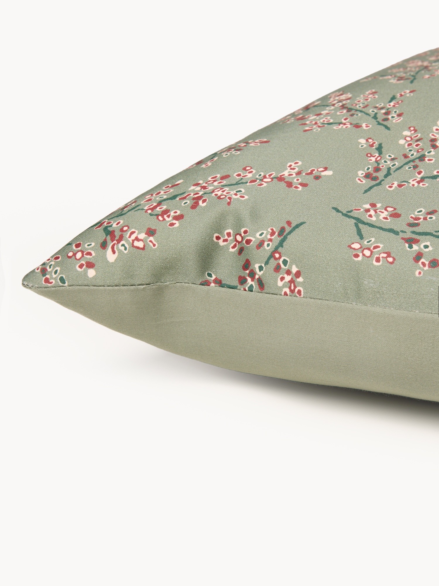 Berry-patterned cotton sateen pillowcase, Light Green, large image number 1