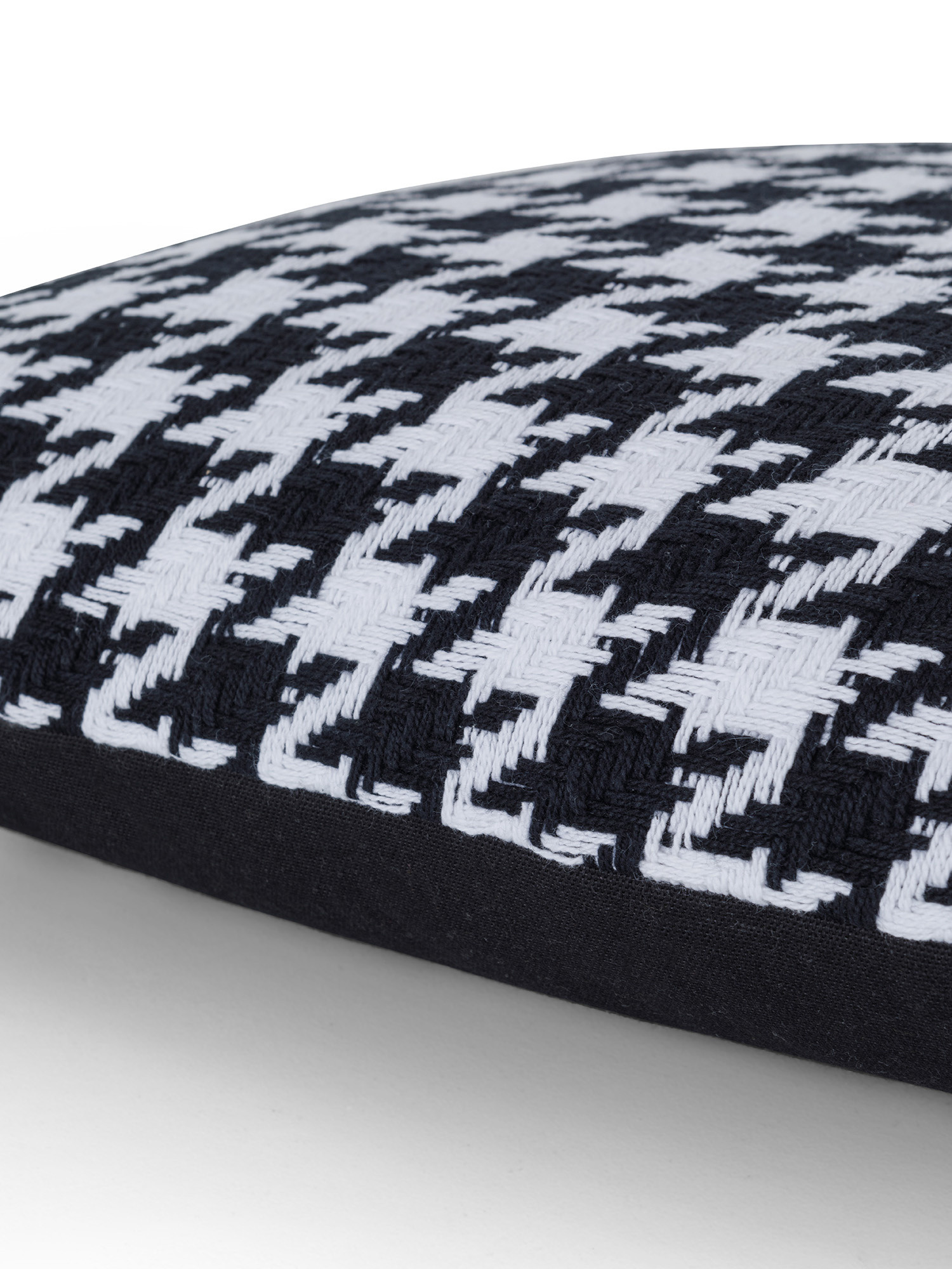 Jacquard fabric cushion with houndstooth motif 45x45 cm, Black, large image number 2