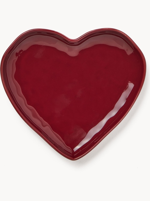 Heart-shaped ceramic small plate