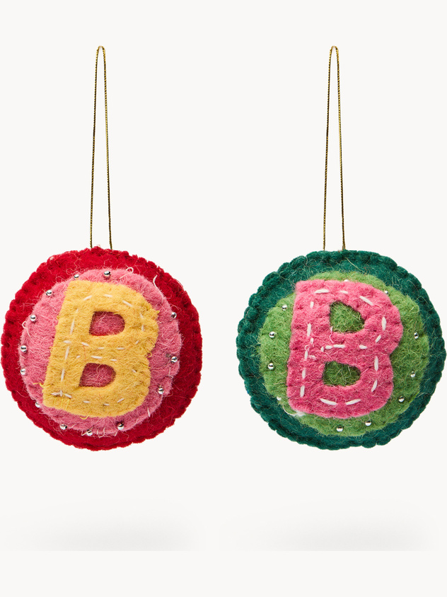 Pallina in feltro lettera B