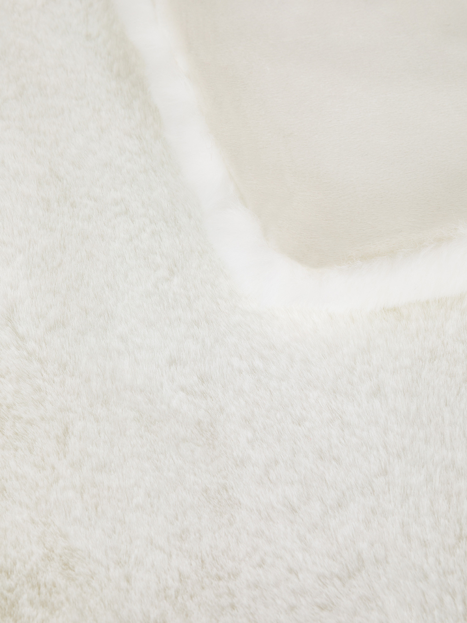 Faux fur blanket, White, large image number 1