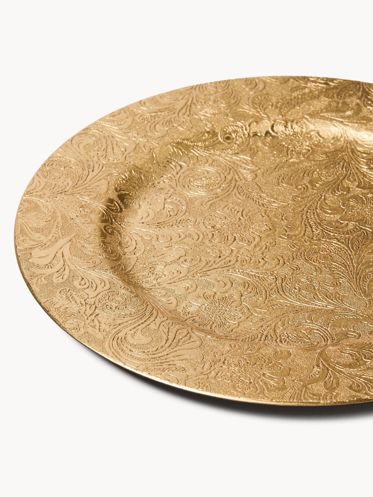 Round charger plate with a floral motif, Gold, large image number 1
