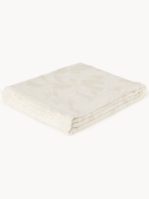 Leaf-patterned cotton throw