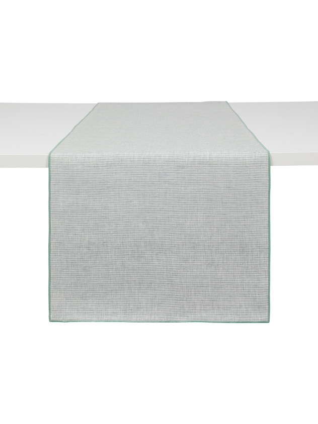 Pure linen runner with scalloped edge