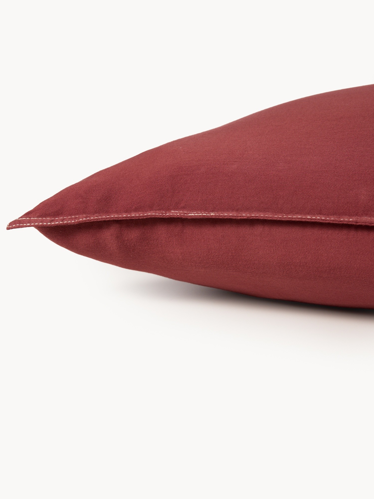 Solid-colored washed cotton sateen pillowcase, Dark Red, large image number 1