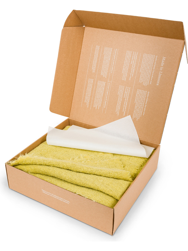 Plaid morbidissimo in lana e alpaca Special Capsule SOCIETY Made in Italy per Coincasa