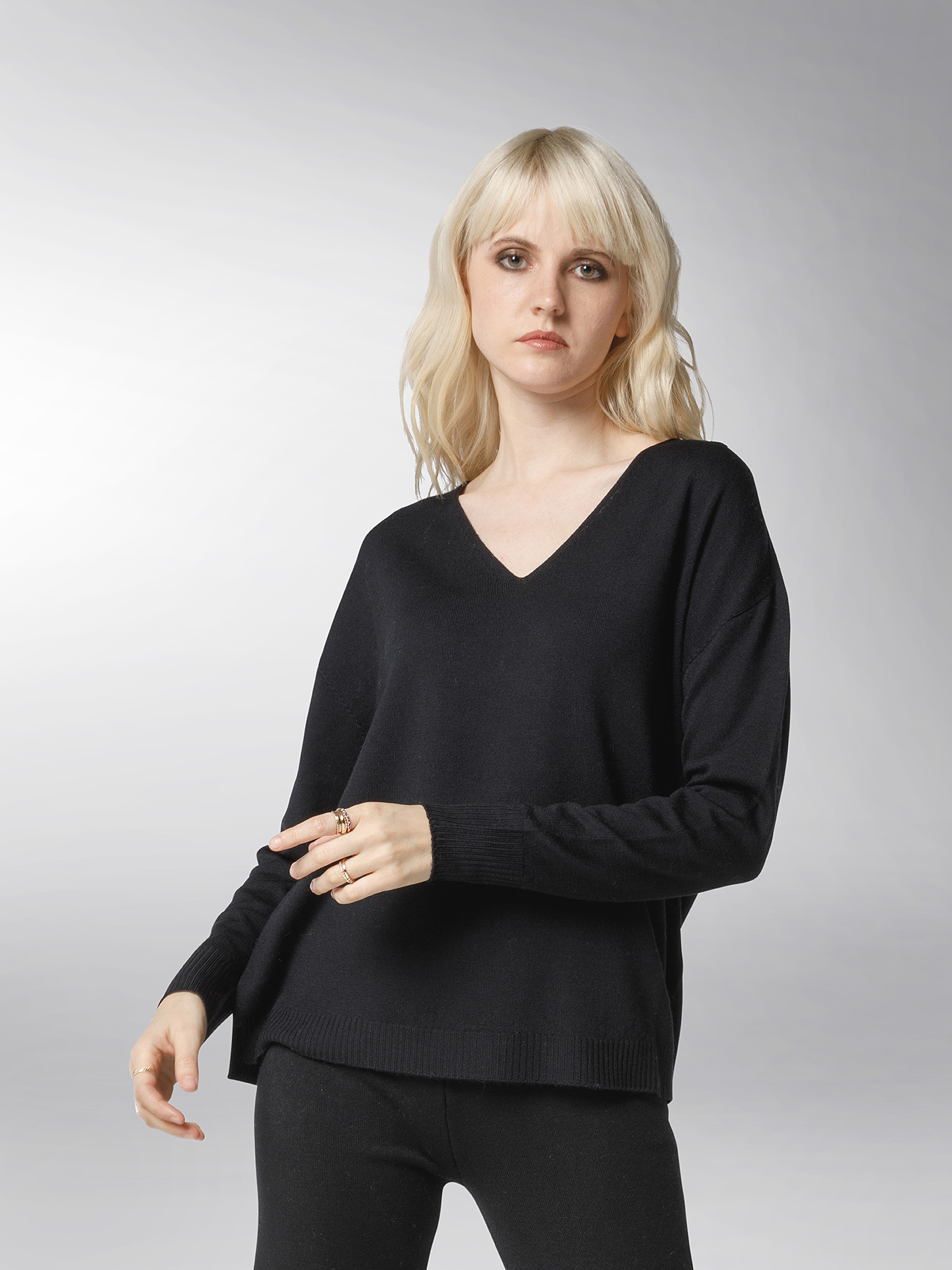K Collection - V-neck sweater, Black, large image number 3