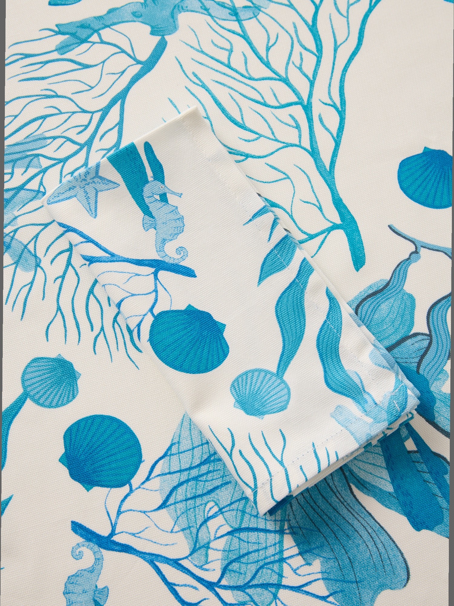 , White / Blue, large image number 1