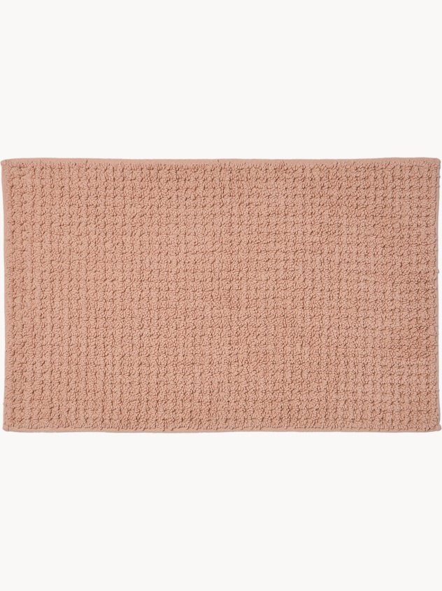 Bath mat with honeycomb pattern