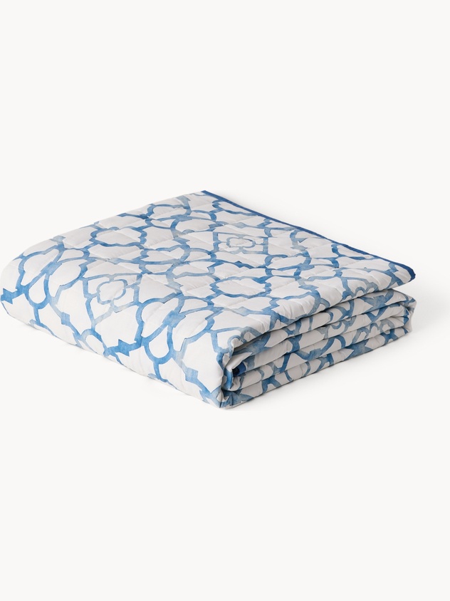 Geometric patterned cotton percale quilt