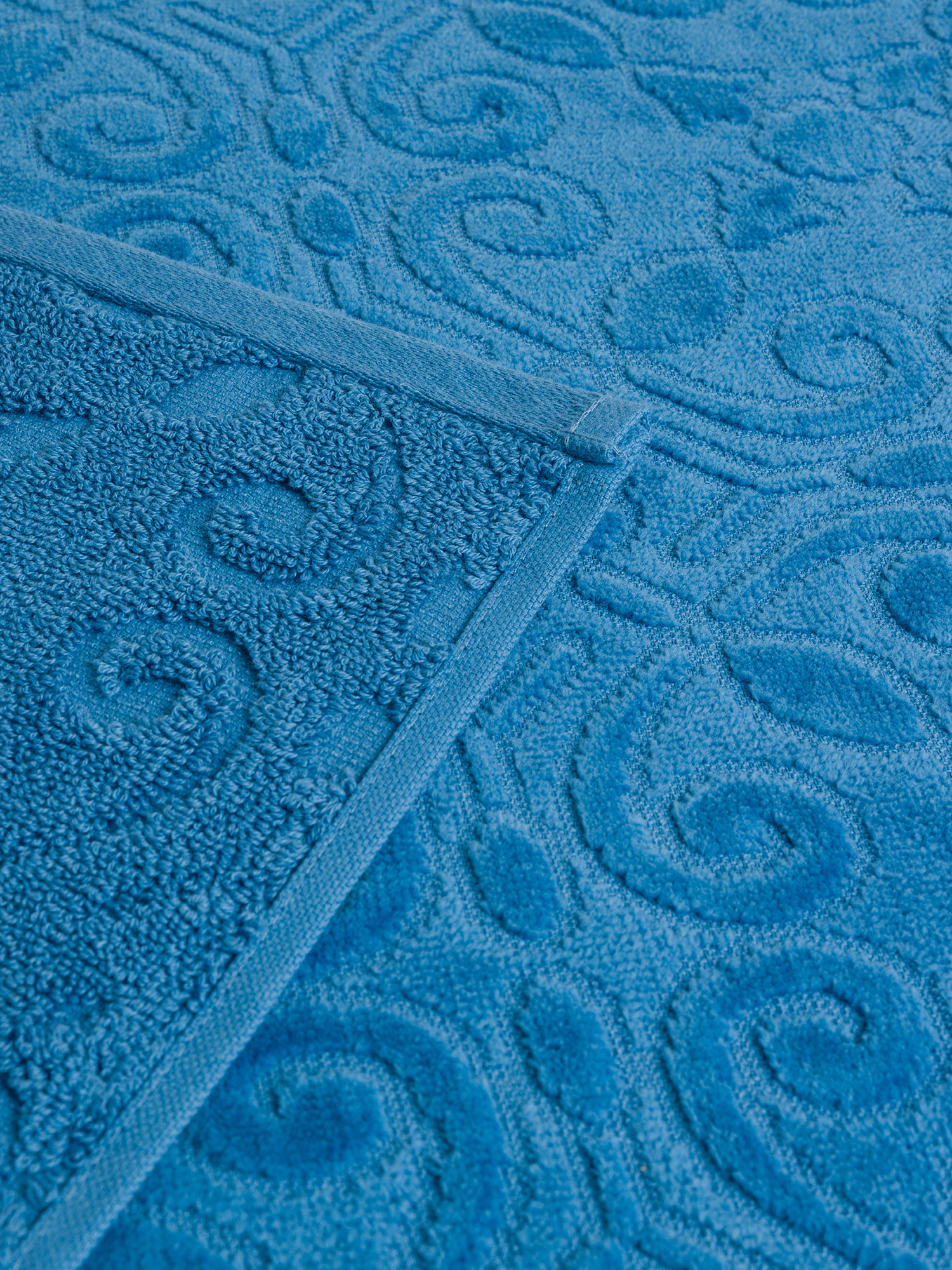 Asciugamano in cotone velour con finitura in rilievo, Blu, large image number 2